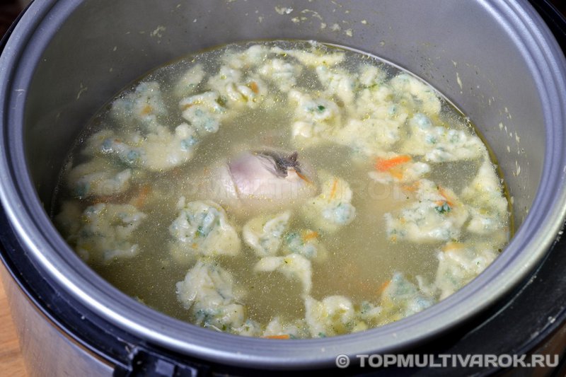 Суп из куриных голеней с галушками