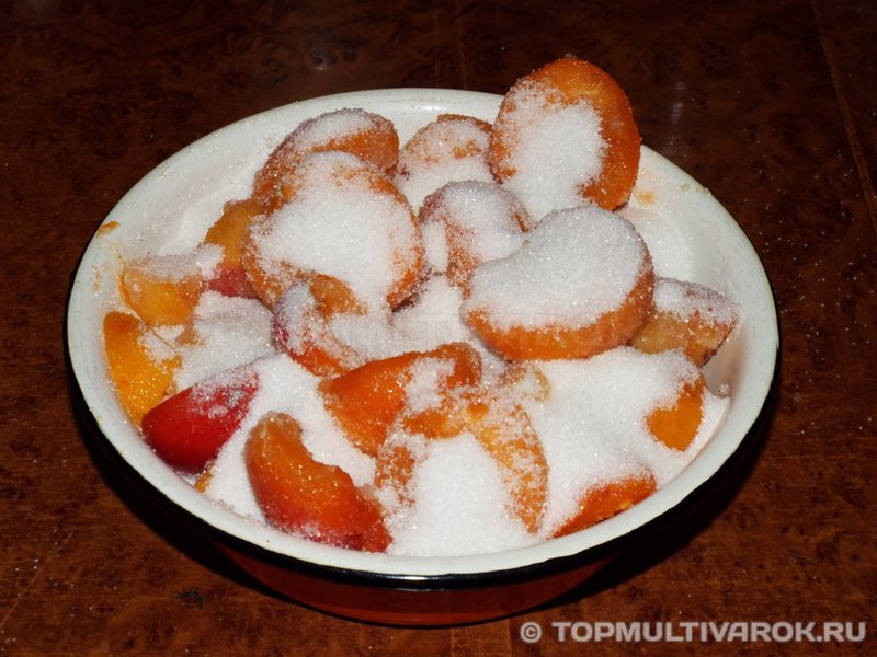 Абрикосы и персики с сахаром